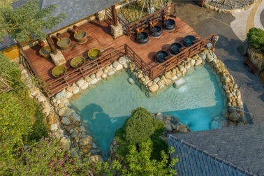 Đến Quang Hanh tắm khoáng nóng để trải nghiệm mùa thu như ở Nhật Bản