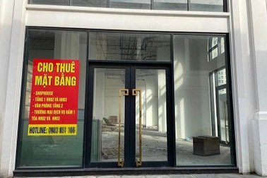 Tháo chạy vì... giá mặt bằng cả trăm triệu đồng/tháng thì bán gì cho lại?