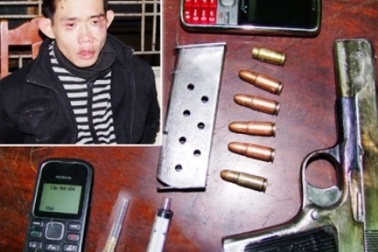 Côn đồ dùng súng bắn trả cảnh sát