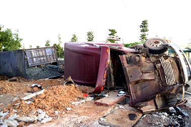 Xe giường nằm gặp nạn nghiêm trọng, nhiều người nhập viện