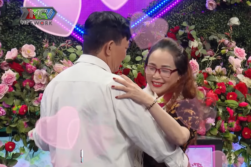 Đến chương trình hẹn hò, người đàn ông tìm bạn đời cùng đi phượt tuổi già - 2 Đến chương trình hẹn hò, người đàn ông tìm bạn đời cùng đi phượt tuổi già - 2
