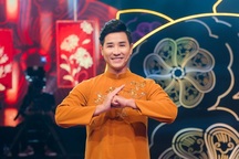 Nguyên Khang lịch lãm làm MC "Gặp gỡ mùa xuân"