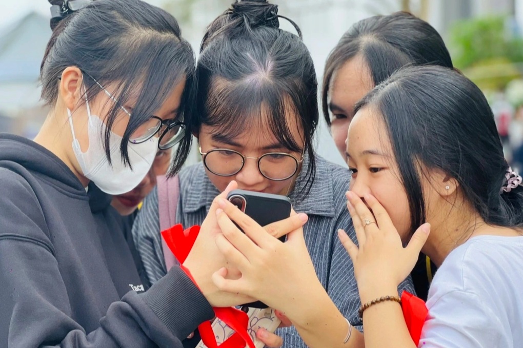 ក្រសួងអប់រំ និងបណ្តុះបណ្តាល ប្រកាសកាលបរិច្ឆេទ និងពេលវេលា បេក្ខជនអាចបញ្ជាក់ការចូលរៀន - ១ Bộ GDĐT thông báo ngày giờ thí sinh có thể xác nhận nhập học - 1