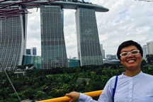 Chuyện làm đẹp cho bệnh nhân ung thư vú bằng... tóc giả, ngực giả