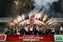 Thắng đậm Cần Thơ, CLB Hà Nội trọn niềm vui trong ngày nâng cúp vô địch V-League