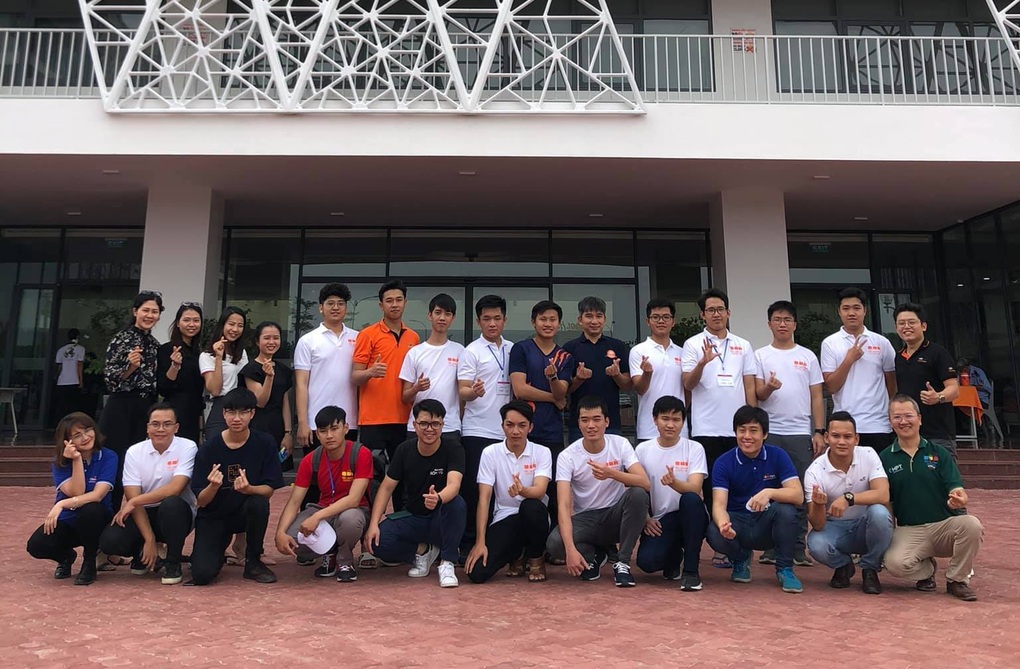 Chàng sinh viên dành cả thanh xuân tham gia các cuộc thi về tin học - 4 Chàng sinh viên dành cả thanh xuân tham gia các cuộc thi về tin học - 4
