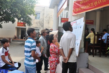 Một tổ bầu cử bị hủy kết quả vì phát hiện vi phạm