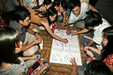 Buổi họp mặt sinh viên trước khi lên đường du học tại Vương quốc Anh