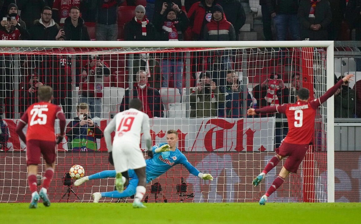 Lewandowski lập hat-trick, Bayern Munich vào tứ kết bằng chiến thắng 8-2 - 1 Lewandowski lập hat-trick, Bayern Munich vào tứ kết bằng chiến thắng 8-2 - 1