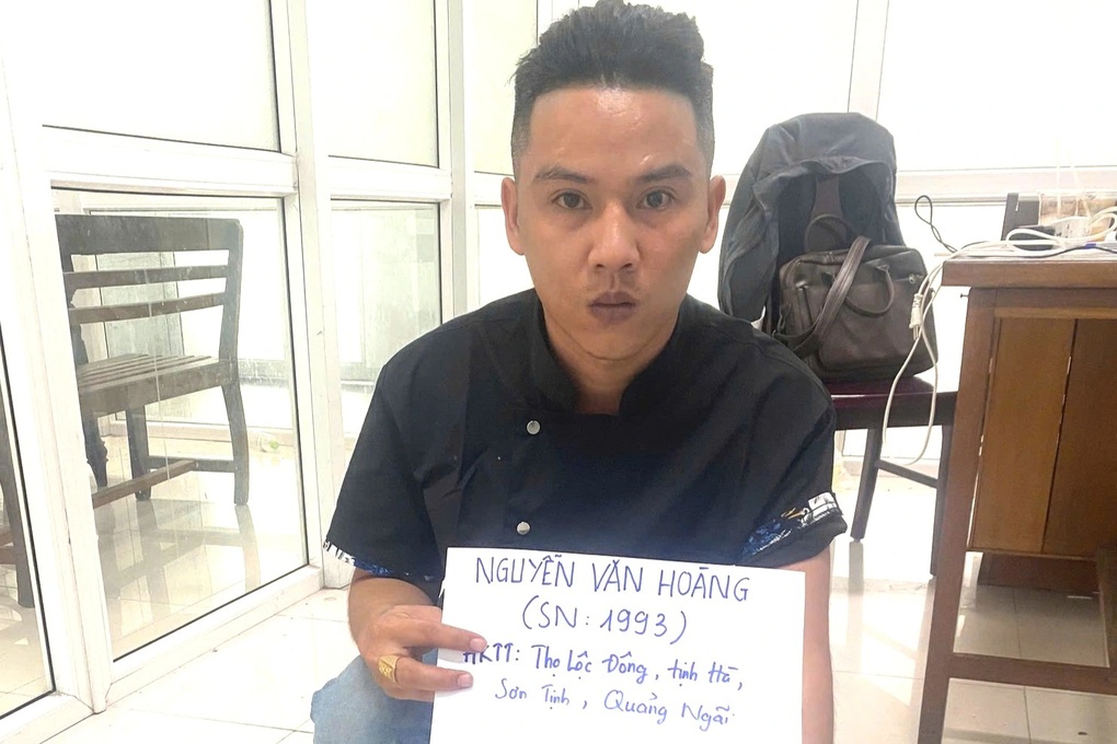 Tạm giữ hình sự một đầu bếp mua tê tê Java làm món ăn cho khách - 1 Tạm giữ hình sự một đầu bếp mua tê tê Java làm món ăn cho khách - 1