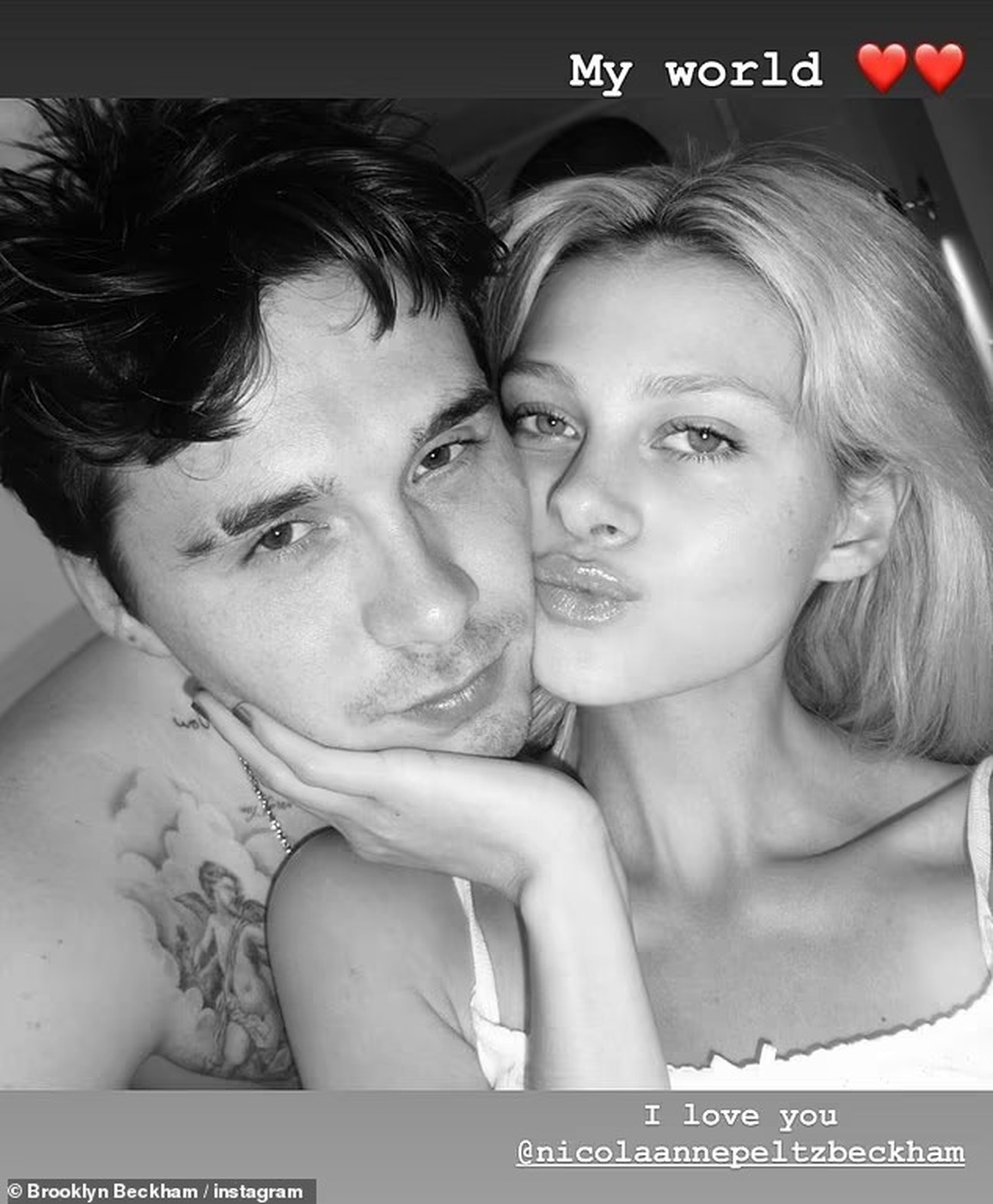Brooklyn Beckham thể hiện điều gì trong lần đầu xuống phố với vợ? - 4 Brooklyn Beckham thể hiện điều gì trong lần đầu xuống phố với vợ? - 4