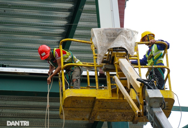 Hà Nội: Tiếp tục tháo dỡ khán đài đường đua F1 - 4 Hà Nội: Tiếp tục tháo dỡ khán đài đường đua F1 - 4