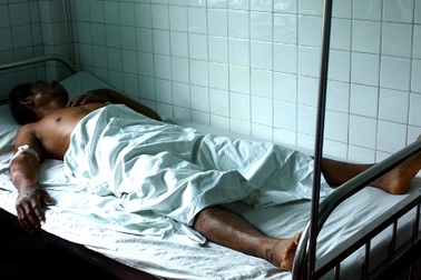 Khởi tố đối tượng tạt axit, xăng khiến 9 người thương vong