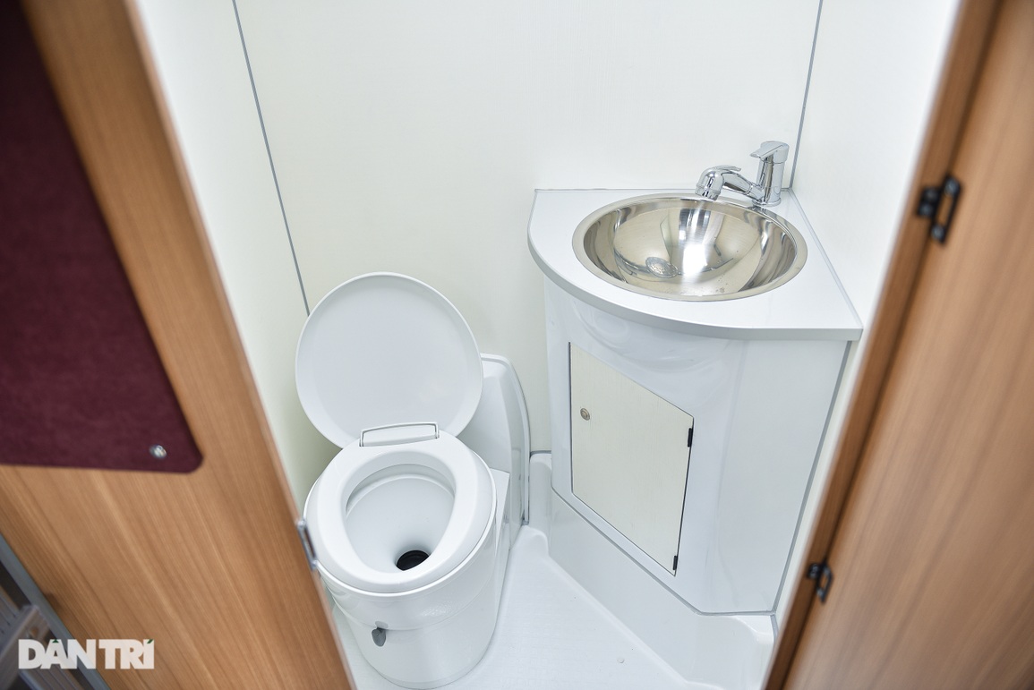 Cận cảnh chiếc xe kéo du lịch độc nhất Việt Nam giá gần 900 triệu đồng - 7 Cận cảnh chiếc xe kéo du lịch độc nhất Việt Nam giá gần 900 triệu đồng - 7
