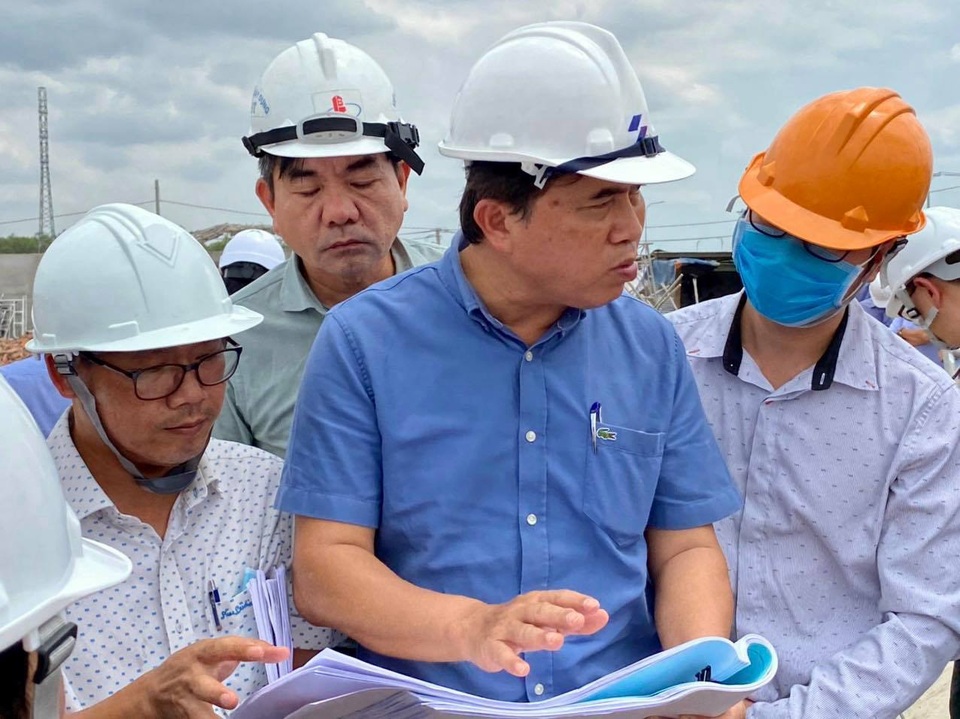 Bộ Xây dựng khảo sát hiện trường vụ sập tường 10 người tử vong - 2 Bộ Xây dựng khảo sát hiện trường vụ sập tường 10 người tử vong - 2