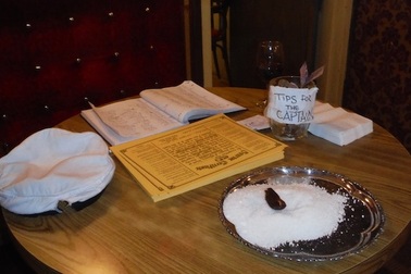 Khách sạn truy lùng tên trộm ngón chân người để pha rượu