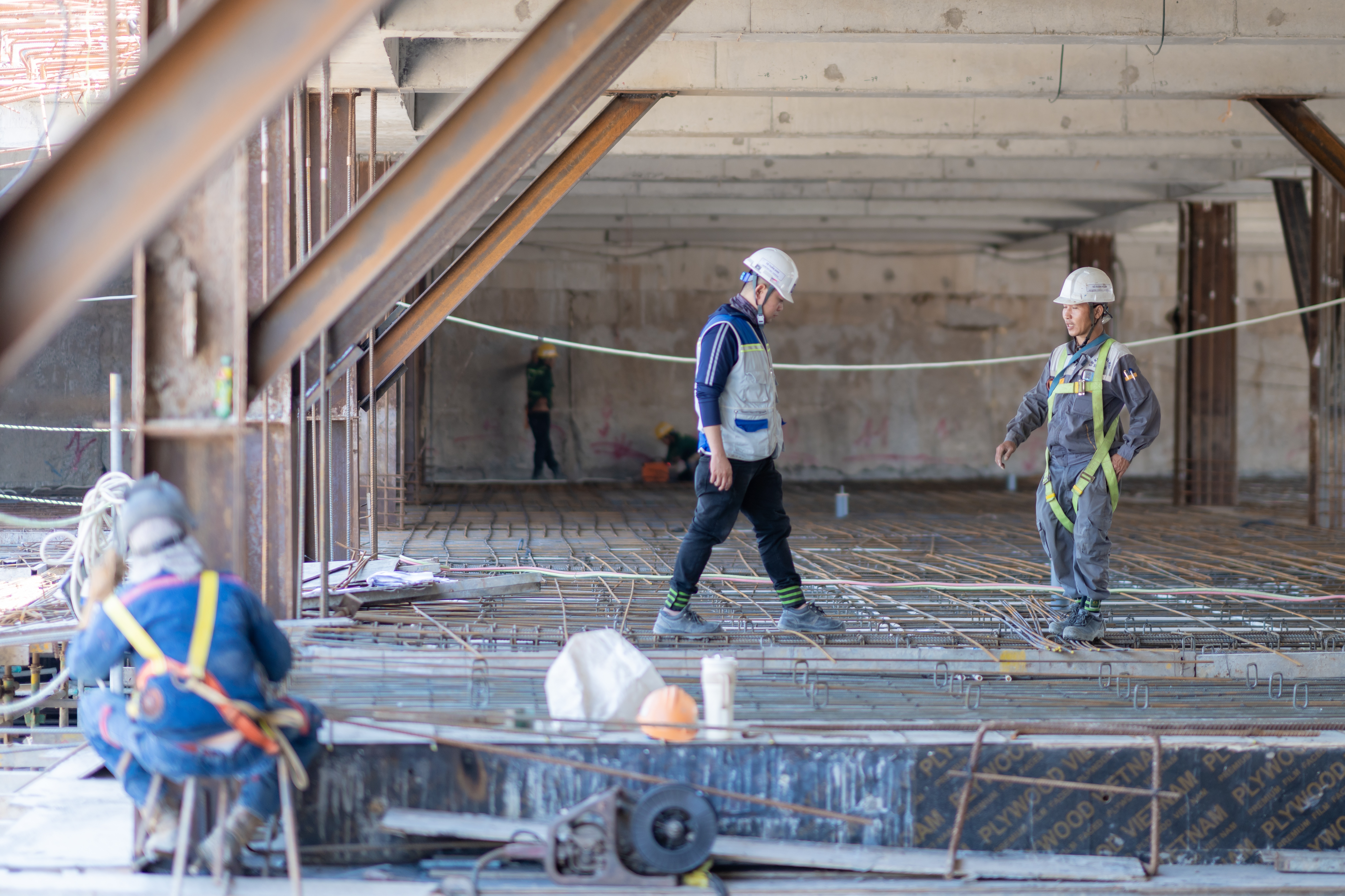 ຜູ້ຮັບເຫມົາທົ່ວໄປແບ່ງປັນກ່ຽວກັບເຕັກໂນໂລຢີແລະຄວາມຄືບຫນ້າຂອງການກໍ່ສ້າງໂຄງການ Gem Park - 2 Tổng thầu chia sẻ về công nghệ và tiến độ thi công dự án Gem Park - 2