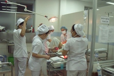 Cứu sống sản phụ bị nhau bong non, xuất huyết ồ ạt