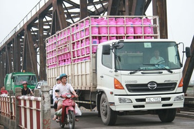 Cầu Đuống: “Quá đát” cũng không tha