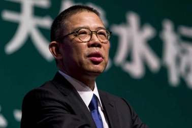 Tài sản của Jack Ma giảm mạnh, tỷ phú nước đóng chai Trung Quốc "lên ngôi"