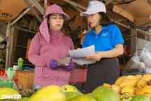 Điều khác biệt tại phiên chợ thường ngày với bà con tiểu thương Quảng Nam