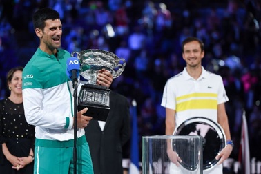 Djokovic và Medvedev ca ngợi nhau bằng những lời có cánh