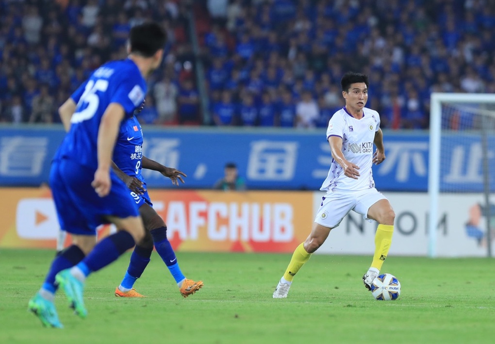 HLV Lê Đức Tuấn: Hà Nội FC chiến đấu tới cùng trước đội bóng Trung Quốc - 2 HLV Lê Đức Tuấn: Hà Nội FC chiến đấu tới cùng trước đội bóng Trung Quốc - 2