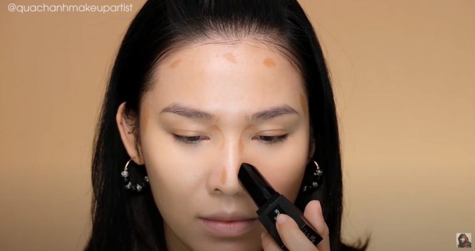 Trang bị ngay bí kíp makeup tỏa sáng cho tiệc cuối năm - Ảnh 4.