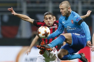 Arsenal - AC Milan: Đặt một chân vào tứ kết