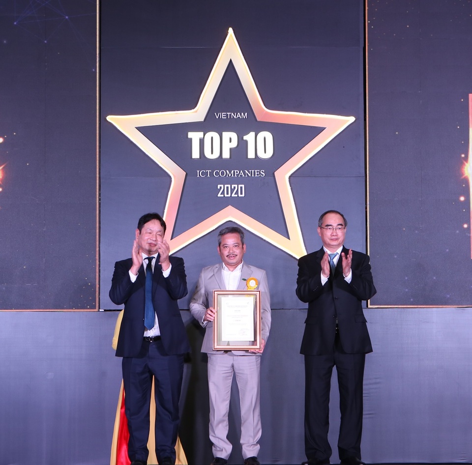 BRAVO lọt Top 10 doanh nghiệp CNTT hàng đầu Việt Nam năm 2020 - 1 BRAVO lọt Top 10 doanh nghiệp CNTT hàng đầu Việt Nam năm 2020 - 1