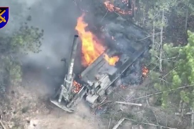 Pháo tự hành uy lực nhất của Nga bị phá hủy tại phòng tuyến ở Kherson