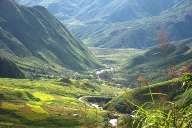 Xem “dân phượt” đổ đèo Ô Quy Hồ ngoạn mục