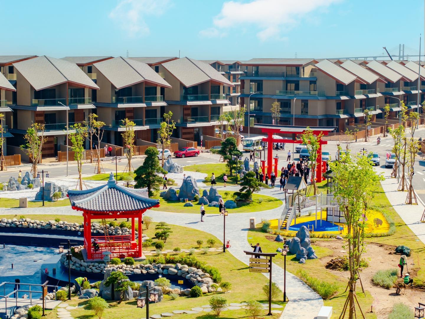 Chất sống thượng lưu ở Vinhomes Royal Island - 1