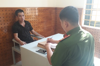 Bắt giam "con nghiện" từ Trà Vinh qua Vĩnh Long mua ma túy