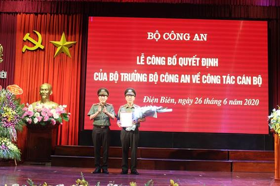 Nghệ An, Điện Biên có tân Giám đốc Công an tỉnh - 5 Nghệ An, Điện Biên có tân Giám đốc Công an tỉnh - 5