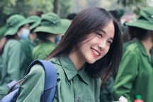 Tan chảy vì nụ cười tỏa nắng của nữ sinh ĐH Kinh tế quốc dân