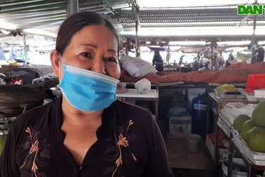 Do dịch bệnh bùng phát, vận chuyển khó khăn nên giá trái cây ở Đà Nẵng tăng