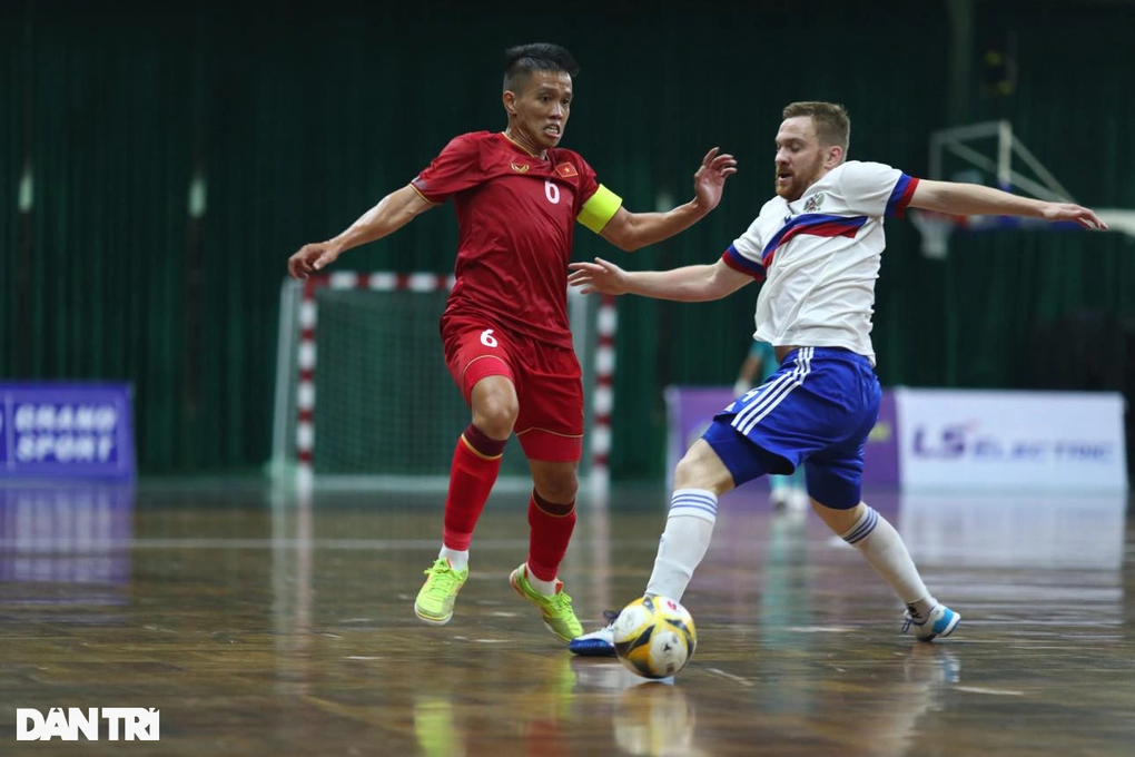 Đội tuyển futsal Việt Nam bất ngờ cầm hòa cựu Á quân thế giới Nga - 1 Đội tuyển futsal Việt Nam bất ngờ cầm hòa cựu Á quân thế giới Nga - 1
