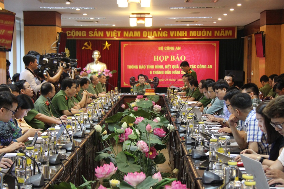 Cục trưởng Cảnh sát hình sự nói về vụ bắt cóc doanh nhân cướp 35 tỷ đồng - 1 Cục trưởng Cảnh sát hình sự nói về vụ bắt cóc doanh nhân cướp 35 tỷ đồng - 1