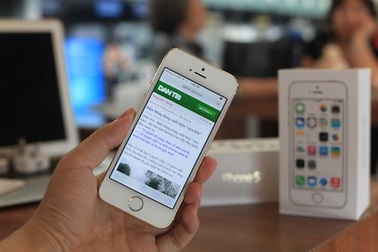 iPhone 5S màu vàng về Việt Nam, chưa có thông tin giá bán