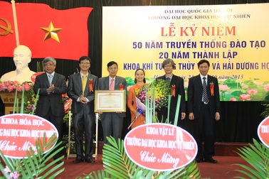 50 năm khoa Khí tượng Thủy văn và Hải dương học