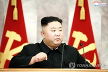 Ông Kim Jong-un tái xuất, họp về "răn đe chiến tranh"