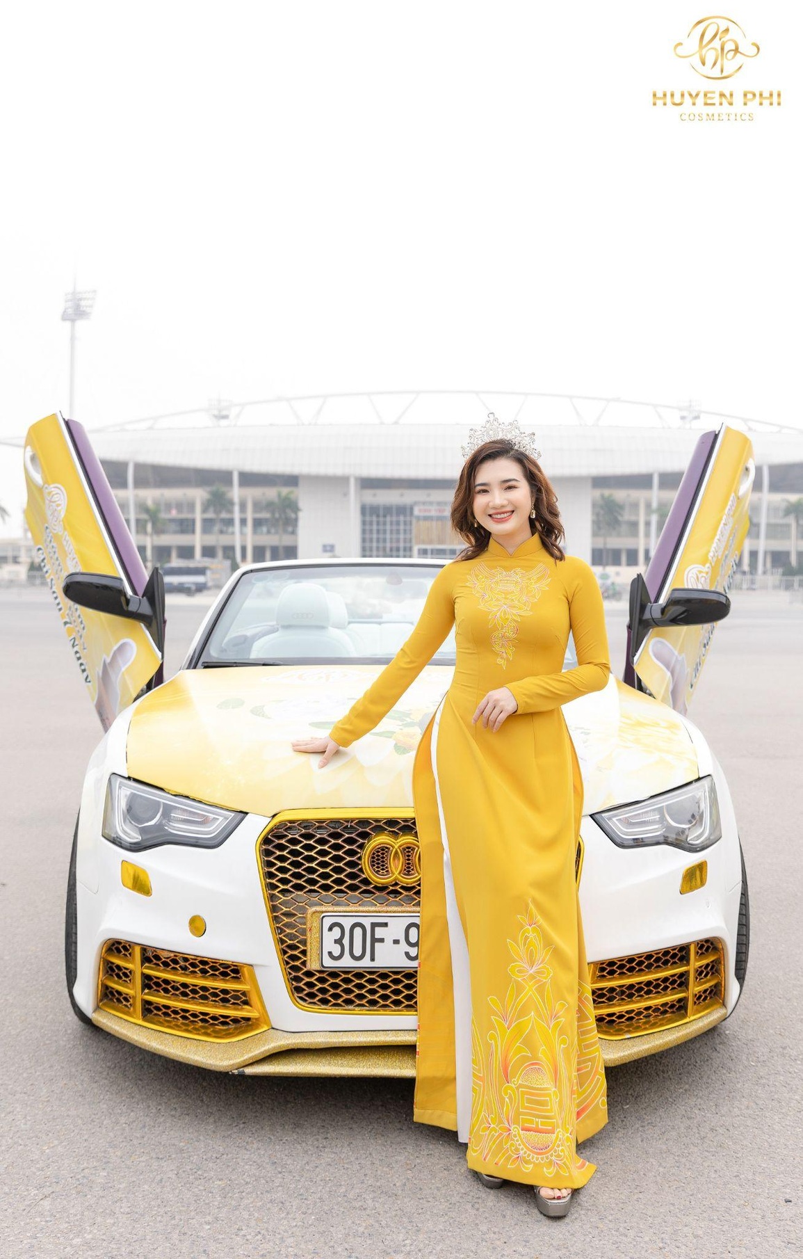 Roadshow Huyền Phi phủ sắc vàng Hà Nội - 3 Roadshow Huyền Phi phủ sắc vàng Hà Nội - 3