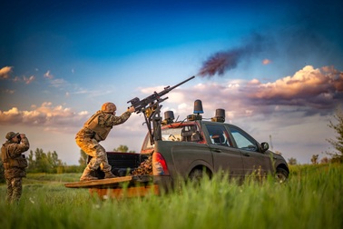 Súng máy hạng nặng 100 năm tuổi thành tâm điểm trên tuyến đầu ở Ukraine