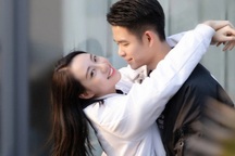 Chồng tự nhiên lãng mạn, tôi lo bị "cắm sừng" rồi ân hận khi biết sự thật