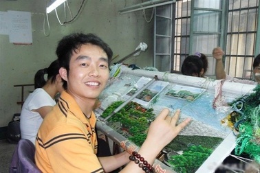 Lính phòng không trở thành "bậc thầy" nghề thêu ở Trung Quốc