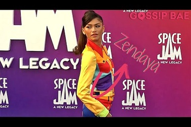 Mỹ nhân phim "Người nhện" khoe chân siêu dài