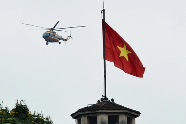 Biên đội máy bay tập luyện diễu binh vào Quảng trường Ba Đình