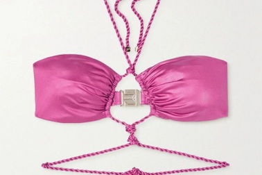 Sinh viên nhận được email khảo sát đề nghị "chụp ảnh mặc bikini" là giả mạo