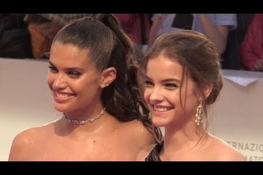 Barbara Palvin đọ dáng với Sara Sampaio